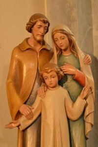 Statue - Polska parafia w Londynie